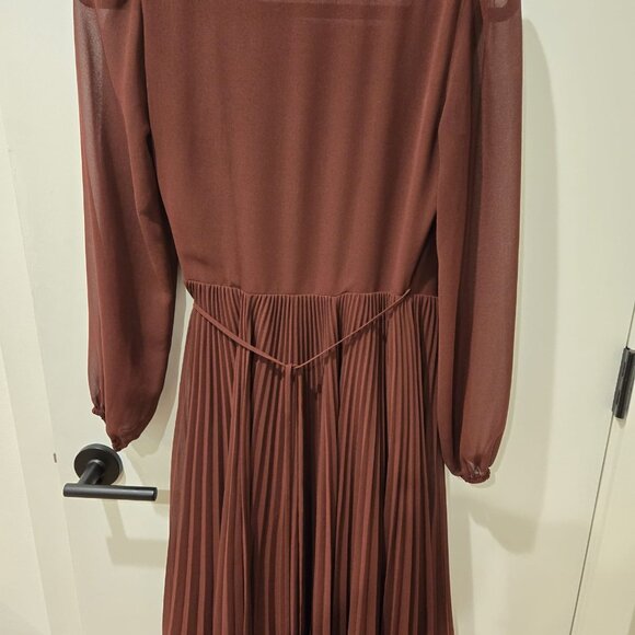 Aritzia Wilfred Beaune Dress Pleated Wrap Long Sleeve Burgundy Size Extra Small - Picture 4 of 13
